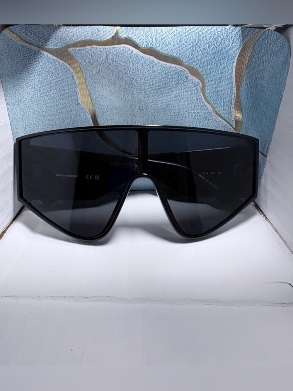 KARL LAGERFELD X Amber Valletta Sunglasses NEW